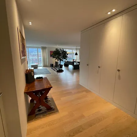 Apartment Moderne, Grosszuegige City-wohnung Mit Super Fast Wlan *